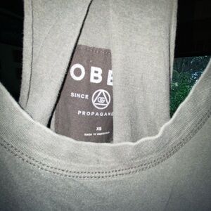 OBEY/xs/“behave yourself”/oversized tank